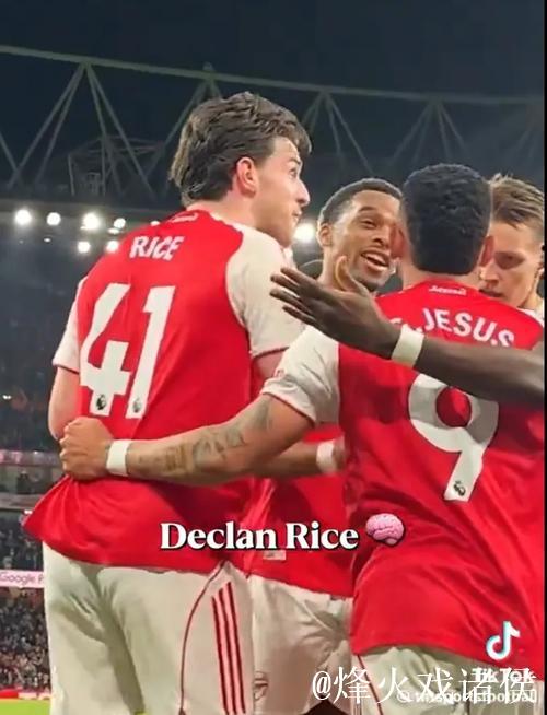 本怀特伤缺至少1月!波媒曝枪手竞购波兰边翼新星 本怀特伤缺至少1月!波媒曝枪手竞购波兰边翼新星